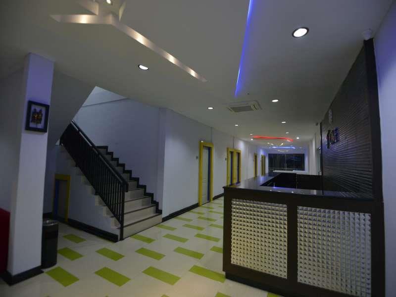 Reddoorz Premium At Hotel T-One Jambi Tanjungjohor Exterior foto